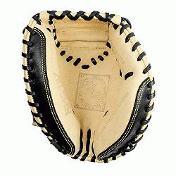 e All-Star CM150TM catchers training mitt is a glove designed for throwing with the 