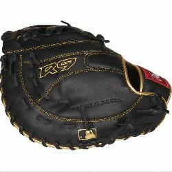 e 2021 R9 series 12.5-inch first base mitt was crafted with up-and-