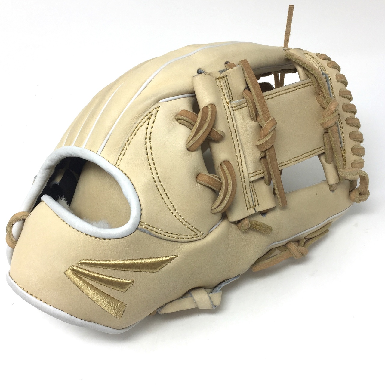 easton-small-batch-36-baseball-glove-11-5-right-hand-throw SMB36-C21-RightHandThrow Easton 628412242315 Eastons Small Batch project focuses on ball glove development using only