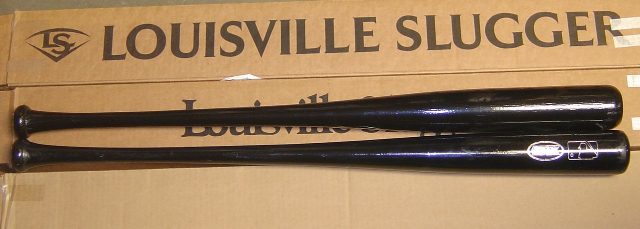 louisville-slugger-2-pack-cull-34-inch-wood-baseball-bats CULL-2PK-BK34 Louisville            