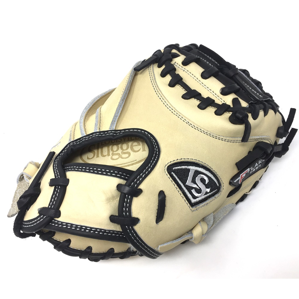 Louisville Slugger Pro Flare Catchers Mitt from College Department Louisville Slugger. Top Grade oil fused horween leather. Top grade performance series with pro prefreed flare design. Combines unmatched durability with ultra quick break in. Flare desing provides larger catching surface with a flat and deep pocket. Extra wide lacing for added strength. Preferred by top professional and collegiate players. Louisville Slugger is devoted to making great basball glove for all levels of play.
