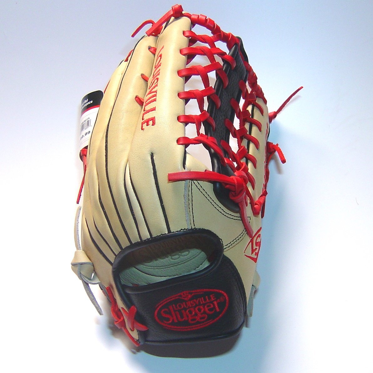 The Louisville Slugger Omaha Pro series brings together premium shell leather with softer linings for a substantial feel that is game-ready off the shelf. The unique, vintage leather gives each glove a personality of its own.