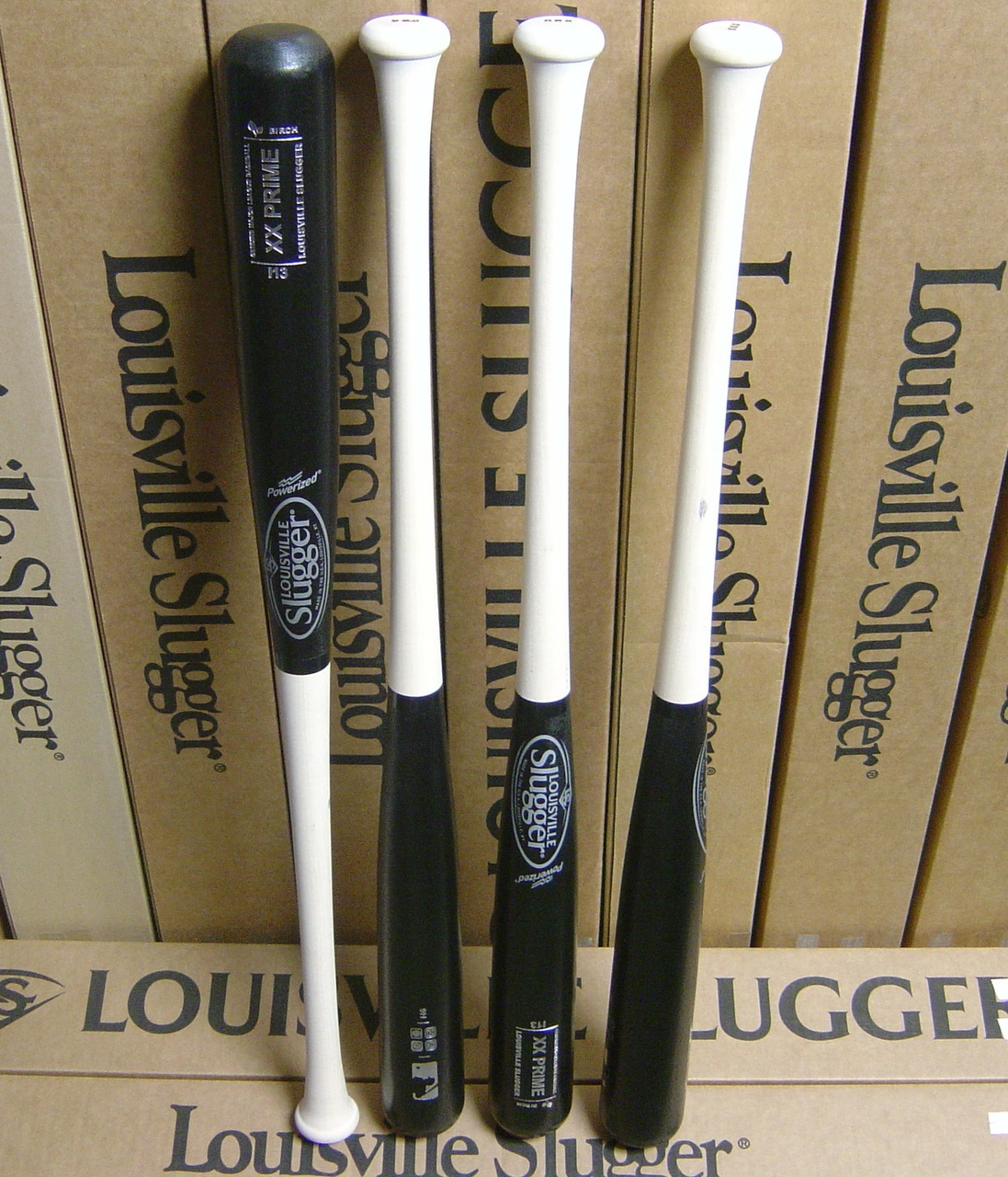 Louisville Slugger XX Prime Birch Wood. 33.5 inches not cupped. For over 125 years, Louisville Slugger wood bats have been in the hands of some of the game's biggest stars. Still to this day, more teams and players swing Louisville Slugger than any other brand.  The ball players XX Prime Birch model features MLB Prime grade Birch wood with a slight defect, a pro cupped end and a large barrel. The XX Prime bats are X-Out models of the same MLB Prime bats the pros are swinging. Birch is lighter in weight than maple so you can still have a large barrel bat with strong wood without sacrificing on quality. If you want to get the most out of your game this season, swing what the pros swing. 
