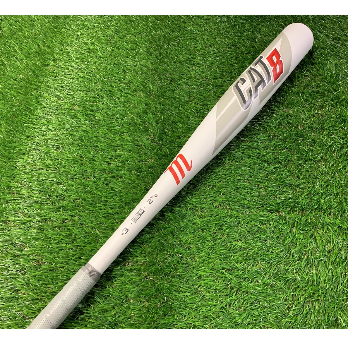 Demo bats are a great opportunity to pick up a high performance bat at a reduced price. The bat is etched demo covering the serial number. These bats were used to show to club teams before placing their team bulk orders. Some have been hit with a few times, others not at all. The picture is the actual bat.