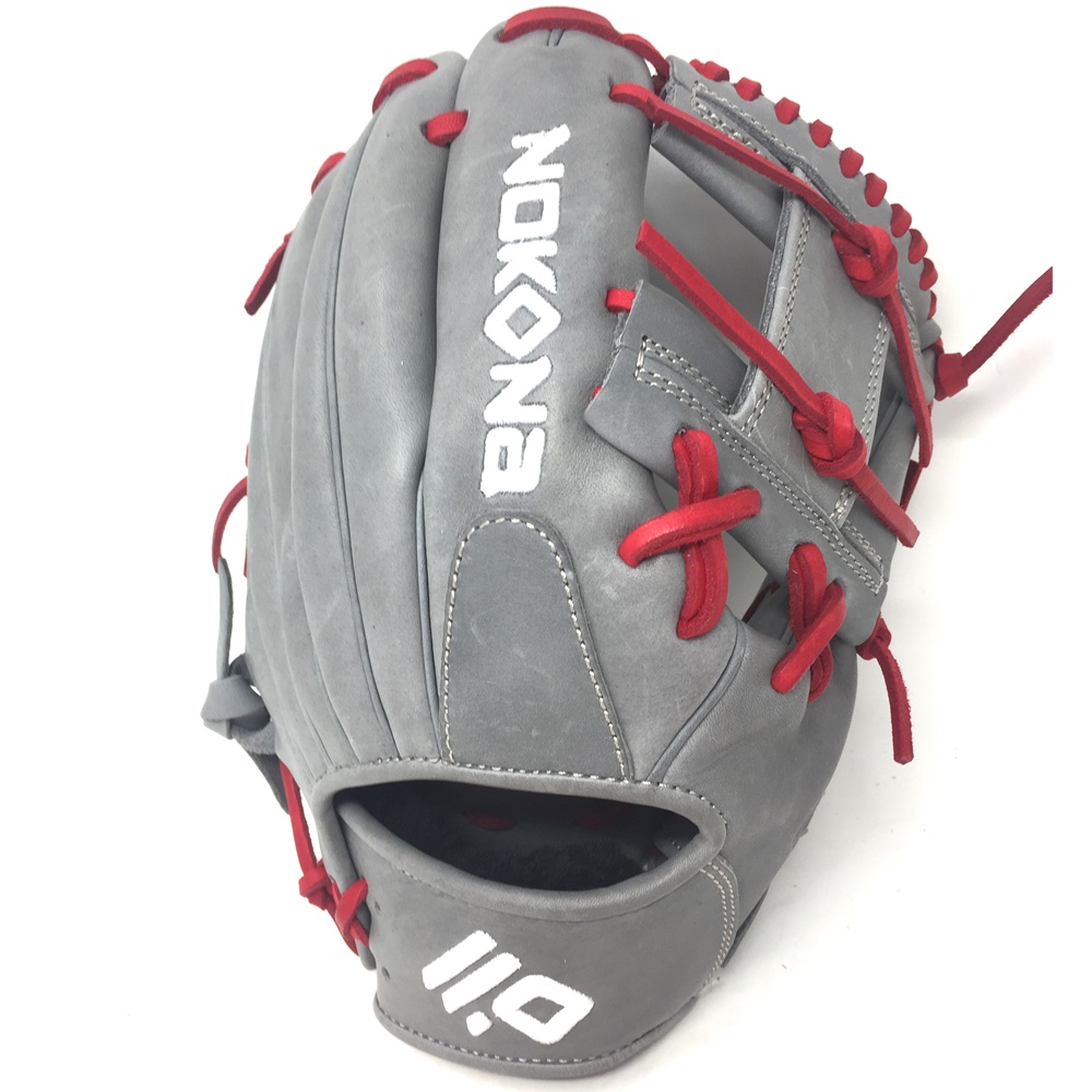 The American Kip series, made with the finest American steer hide, tanned to create a leather with similar characteristics to Japanese and European kip leather, making a light weight and highly structured glove. This series is offered in four modern colors - white, black, blonde, and gray - and is a top choice among or pro players.