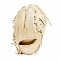 spanThe American Kip series, made with the finest American steer hide, tanned to create a leather with similar characteristics to Japanese and European kip leather, making a light weight and highly structured glove. This series is offered in four modern colors - white, black, blonde, and gray - and is a top choice among or pro players./span