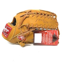 pBrand new PRO-T Horween, just a mark on the back of the glove where the leather lace indented into the glove./p