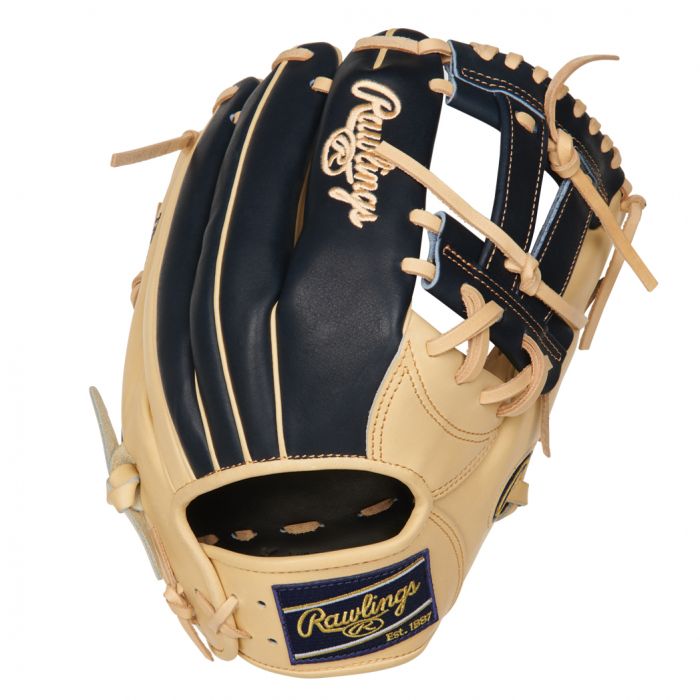 rawlings-heart-of-the-hide-machado-pronp7-baseball-glove-12-25-right-hand-throw PRONP7-7CN-RightHandThrow Rawlings 083321669309 Rawlings Heart of the Hide PRONP7-7CN 12.25 inch Gameday model of