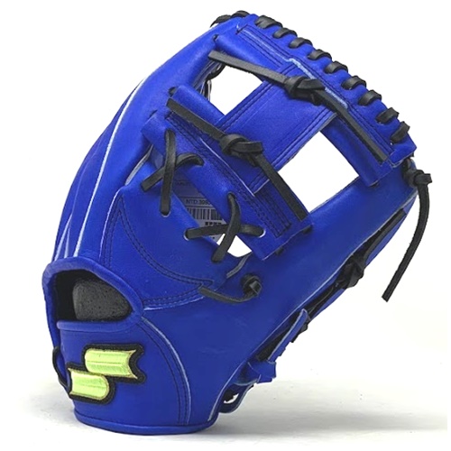 SSK Green Series is designed for those players who constantly join baseball games. The gloves are featured 50% break in and they can continuously adjust their shape to fit the players’ hands and show their best in games. Thick and strong US Steerhide makes the glove stand long-term practical use and it is with high quality and less price. The glove leather comes from the North American cattle which is about 18 months old. US Steerhide has been produced and tanned by Taiwanese professional leather factories and the gloves are made in Taiwan.  US Steerhide has currently become one of the most widely adopted high-class leather on the market.