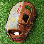 pWilson A2000 DP15 GM 11.75 inch. Pedroia model, Single Post Web./p