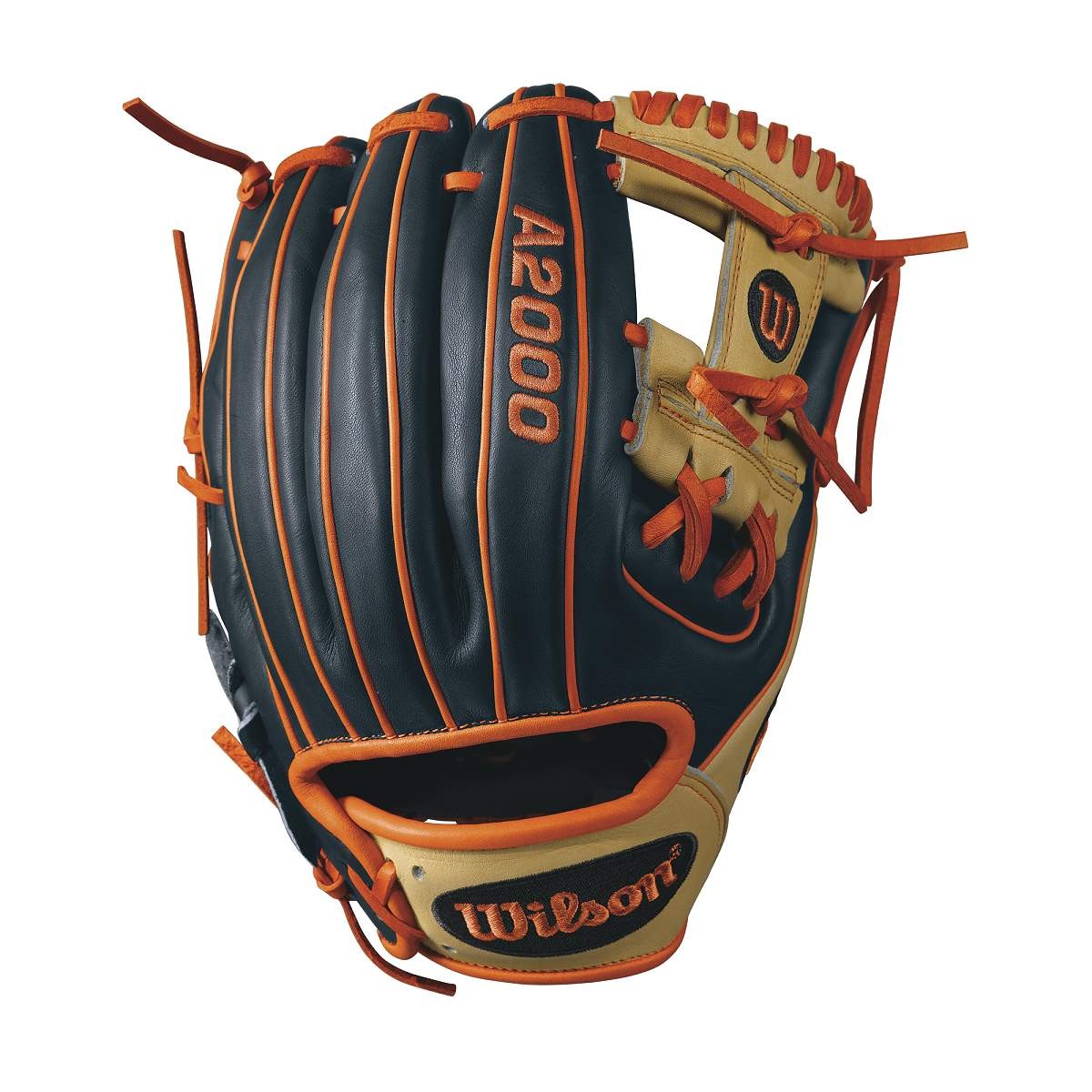 Jose Altuve likes the feel of his 11.5 A2000. Like his game, it also has style. When Jose takes the field, it is not only important that he play well, but also that he looks good .. all the way down to his ball glove.