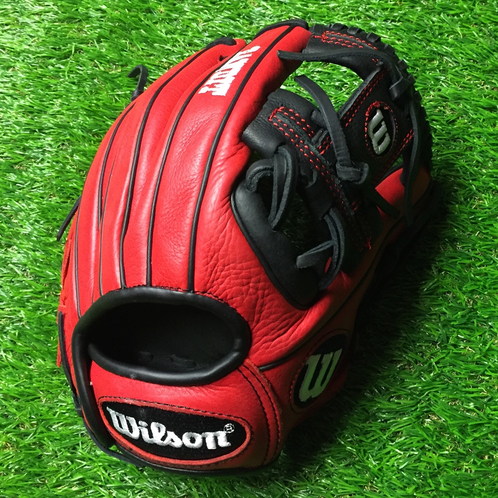 Wilson Bandit 1786PF Baseball Glove 11.5 USED right hand throw.